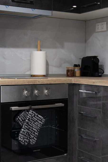 Apartmán * Ck Modern Loft Near Seaside * Soluň Exteriér fotografie
