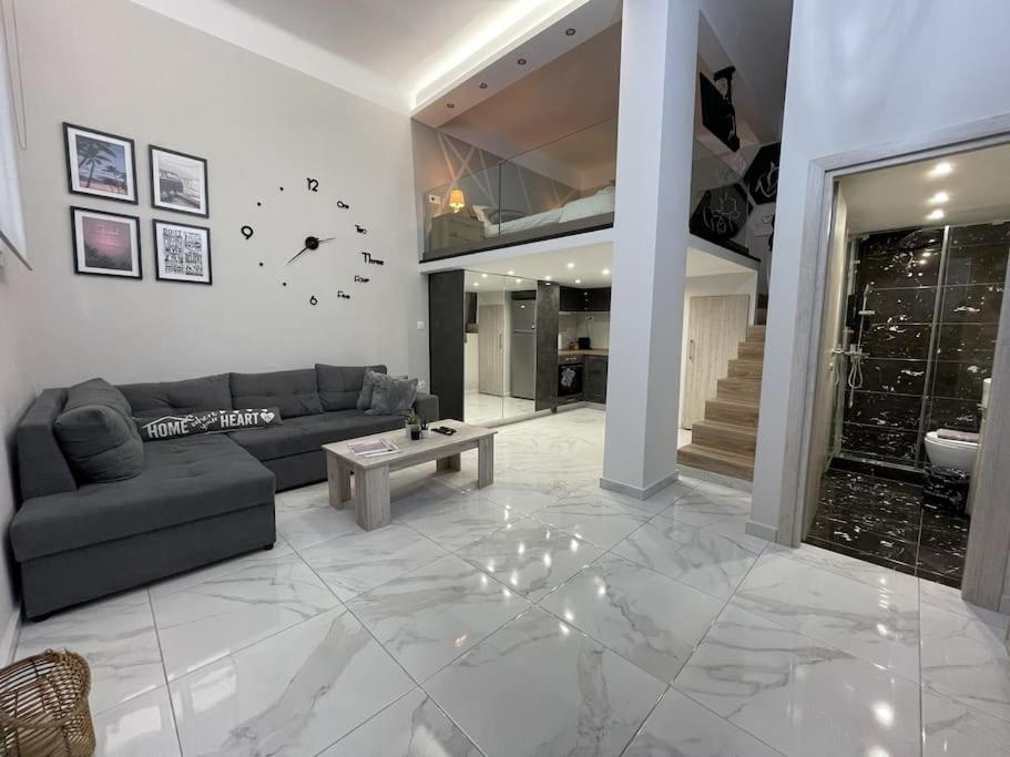 Apartmán * Ck Modern Loft Near Seaside * Soluň Exteriér fotografie